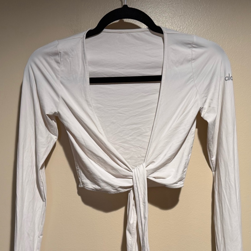 ALO Yoga White Escalate Wrap Top - Picture 8 of 15